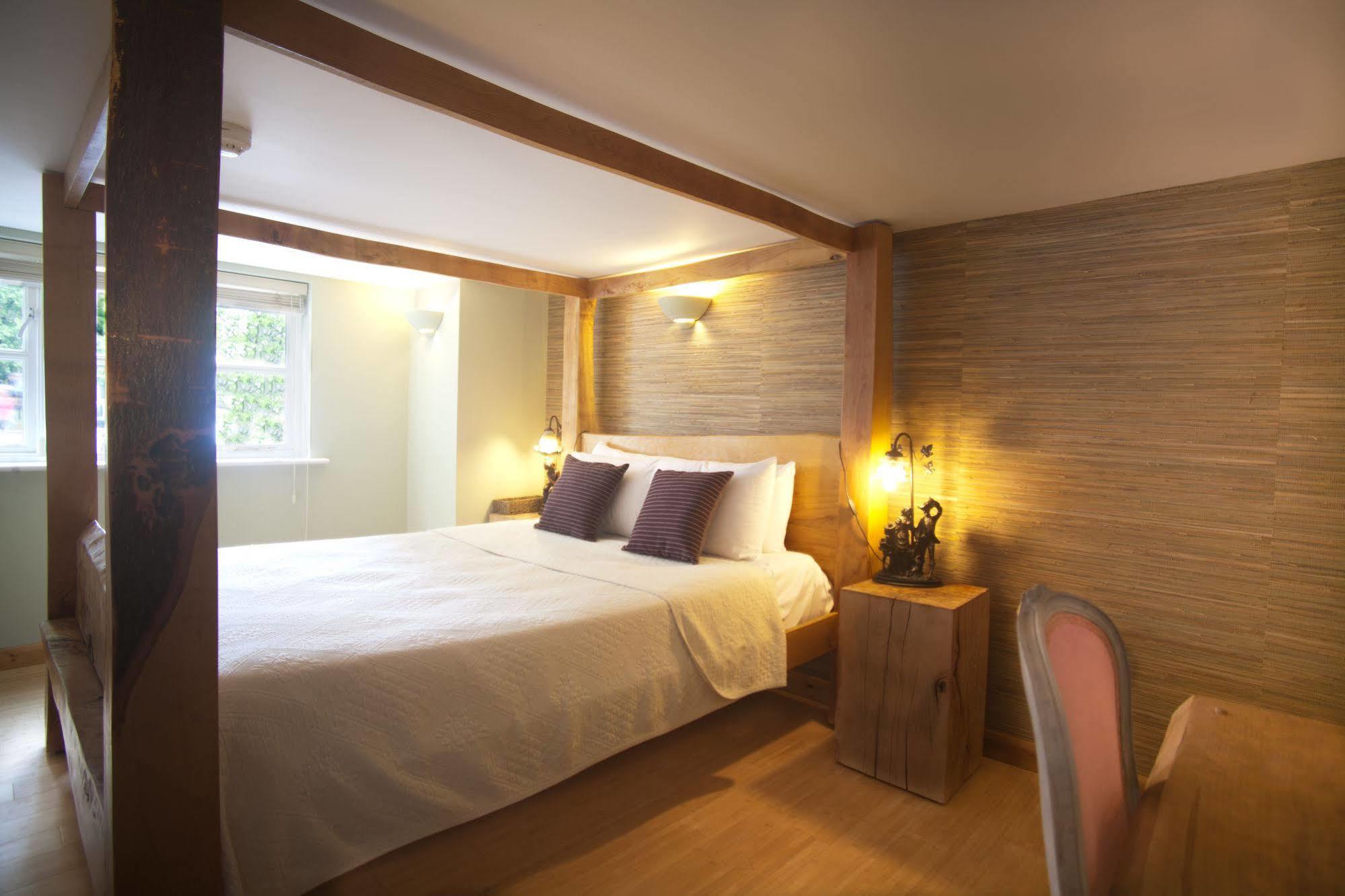 คอตเทจ ลอดจ์ โฮเต็ล Hotel บร็อคเคนเฮิร์สต์ ภายนอก รูปภาพ